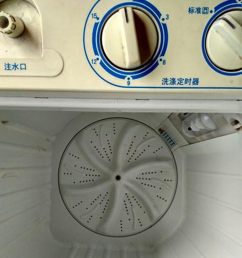 洗衣机螺丝除锈的方法（学会正确的除锈方法）