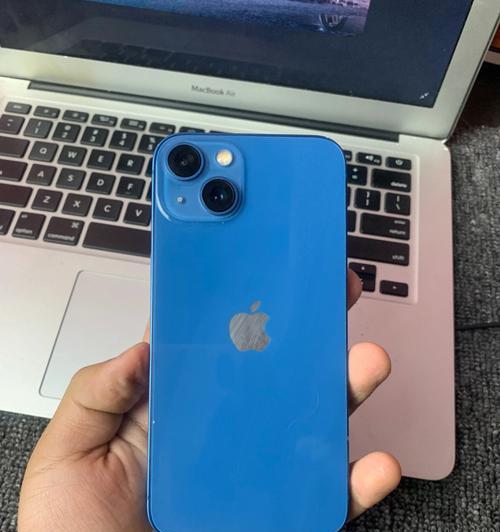 iPhone13评测结果如何？用户常见问题有哪些解决方案？